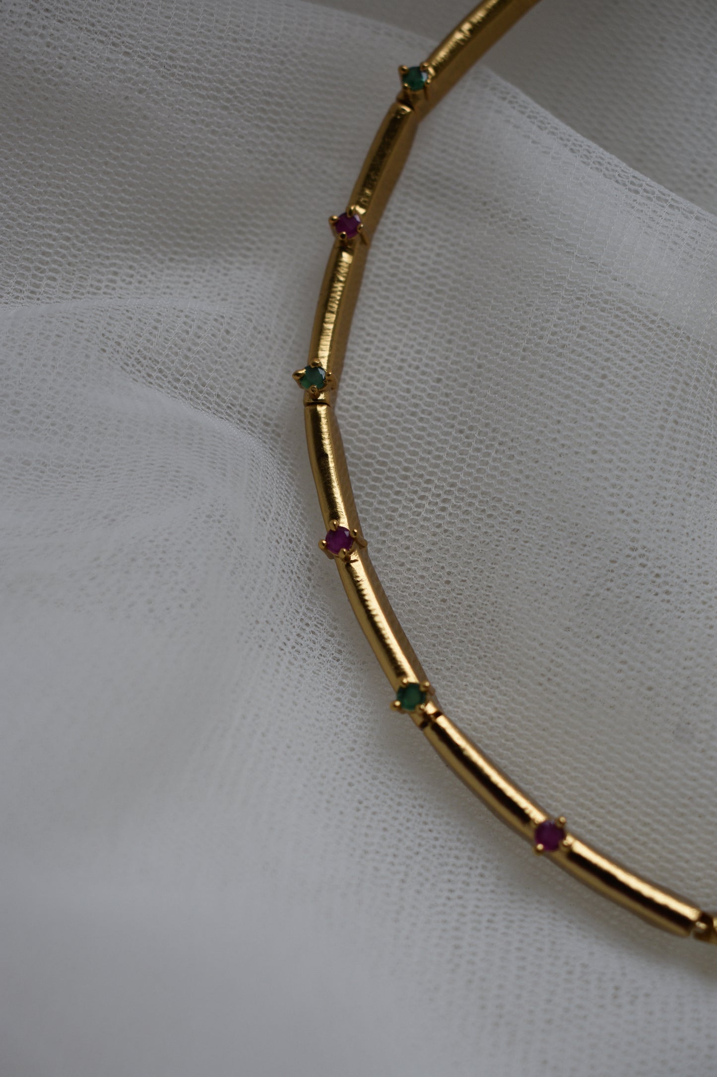 ATN0003 Multicolour chic Neckline