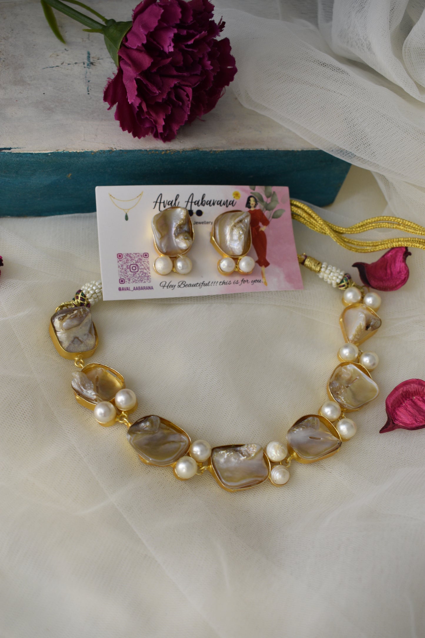 Brass Mother of pearl unique necklace set