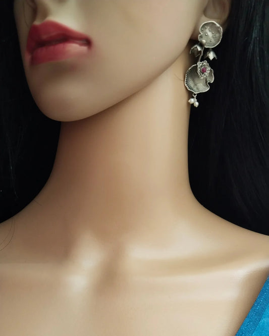 Unique shaped statement earring