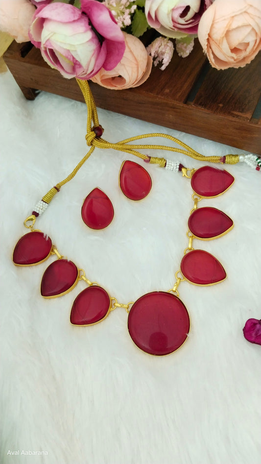 Sky blue monalisa stone petal shaped necklace set with earrings (sky bue & Red)