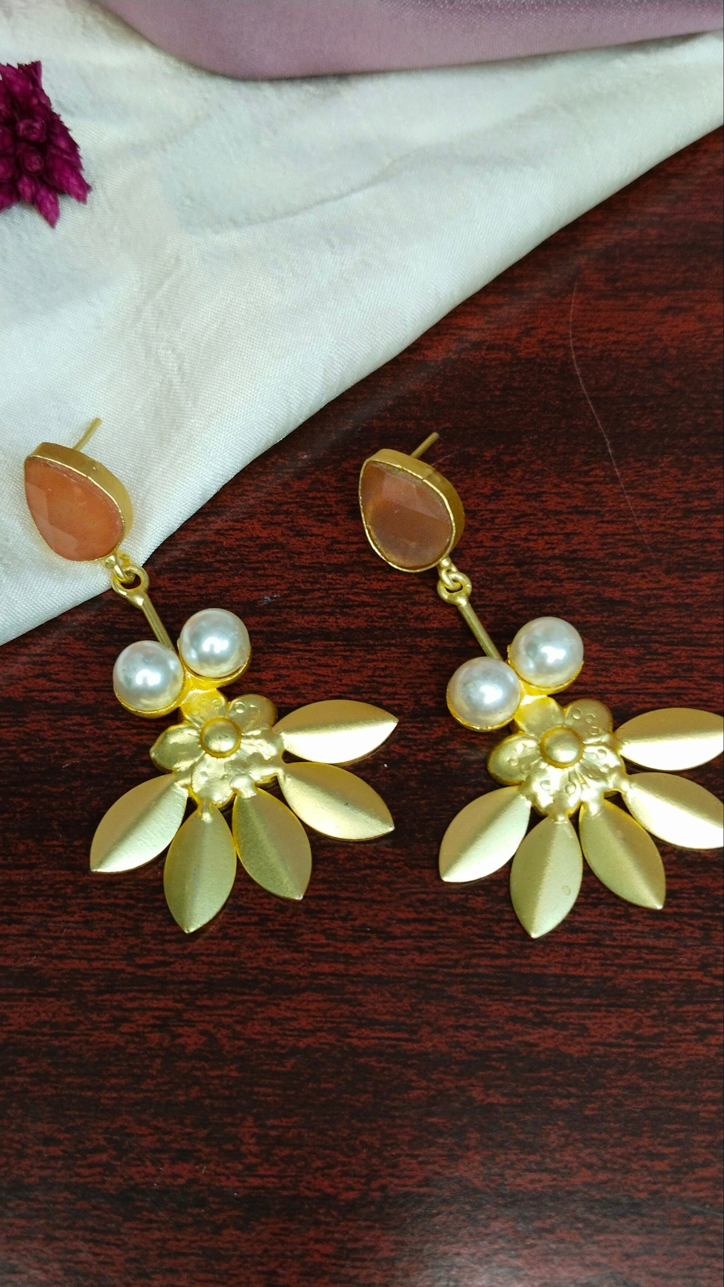 aval aabarana ,best fashion jewellery brand, brass earrings, Orange earrings