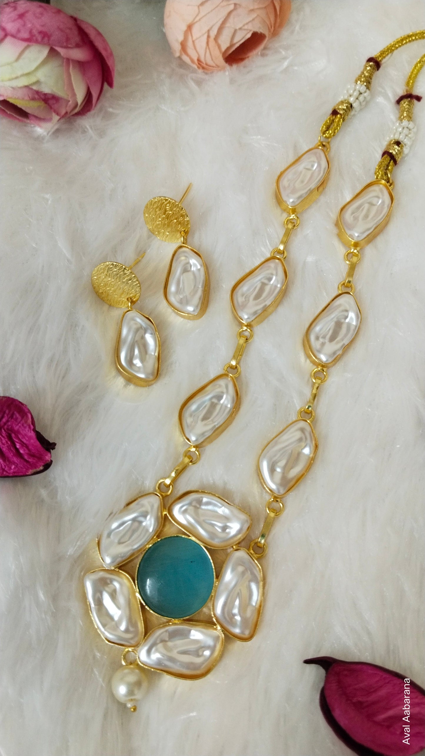 Beautiful pearl with monalisa stone adorned necklace set,aval aabarana ,best fashion jewellery brand, brass earrings