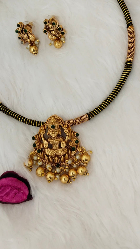 Traditional Lakshmi pendant hasli choker, aval aabarana ,best fashion jewellery brand, brass earring