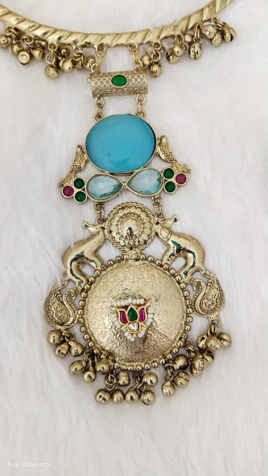 Grand husli choker with antique designs & monalisa stone