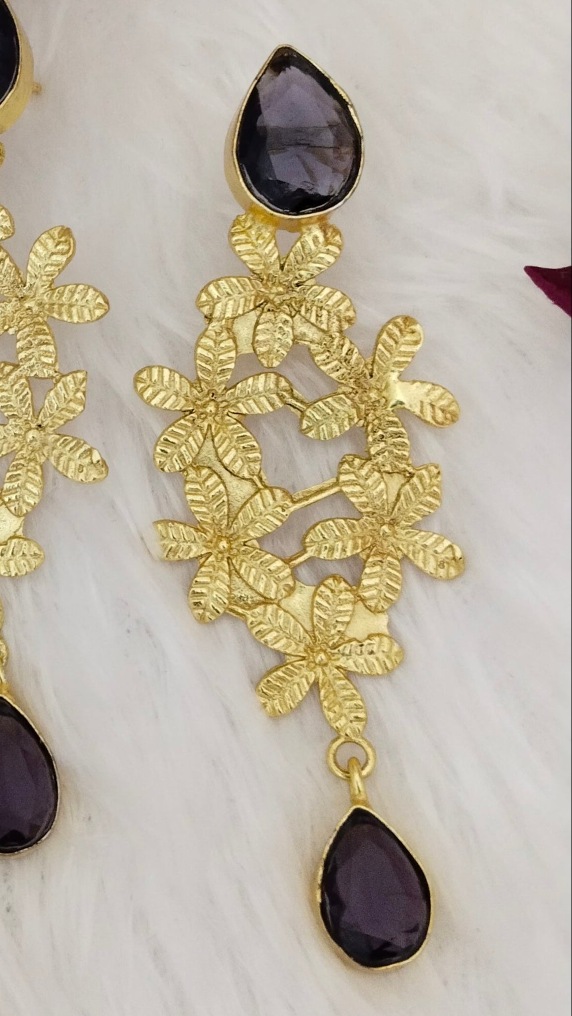 Flower designed with crystal stone earring, aval aabarana ,best fashion jewellery brand, brass earrings