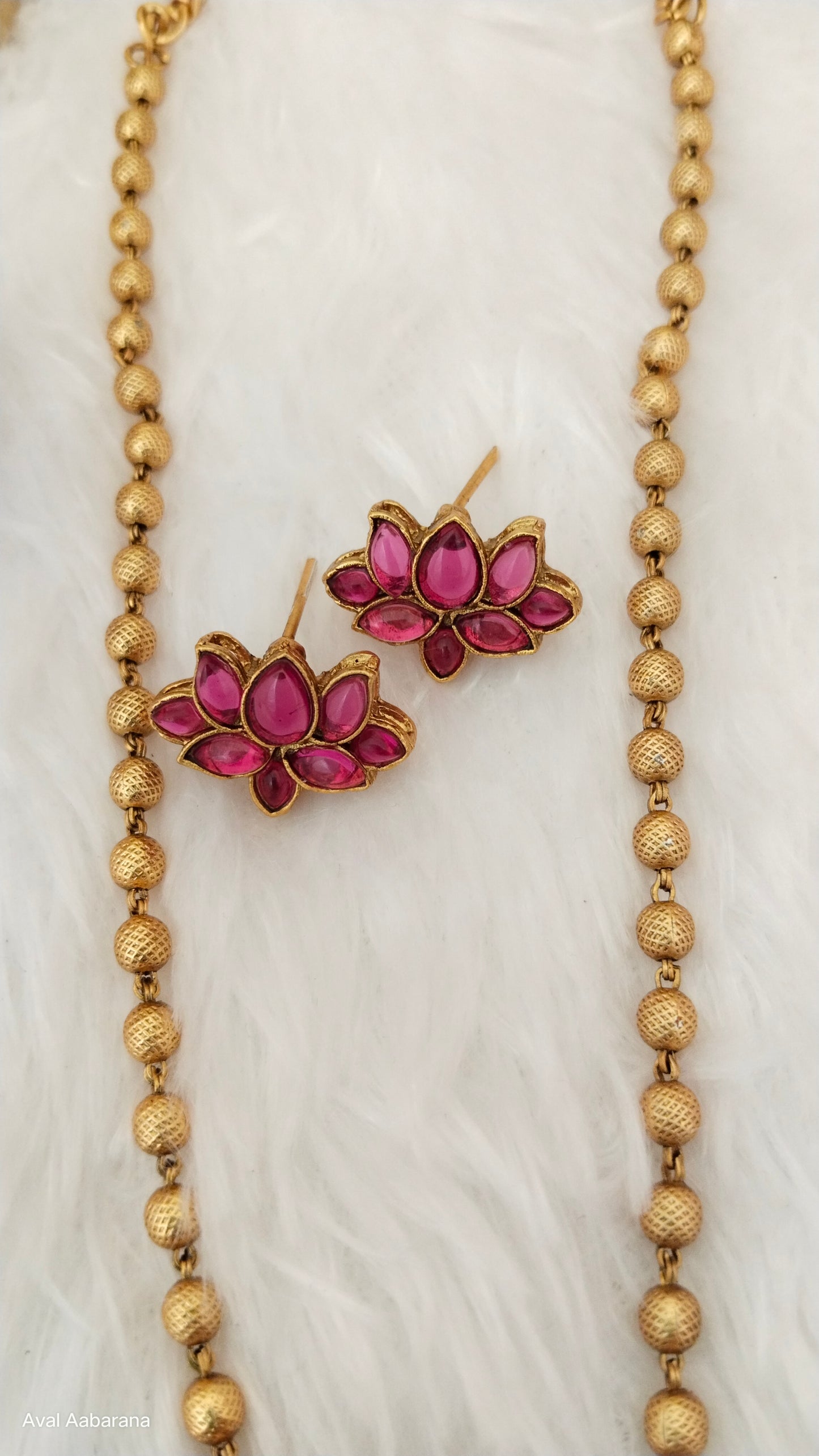 aval aabarana ,best fashion jewellery brand, brass earrings