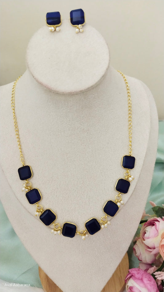 Elegant Royal blue monalisa stone square necklace with stud adorned with pearl