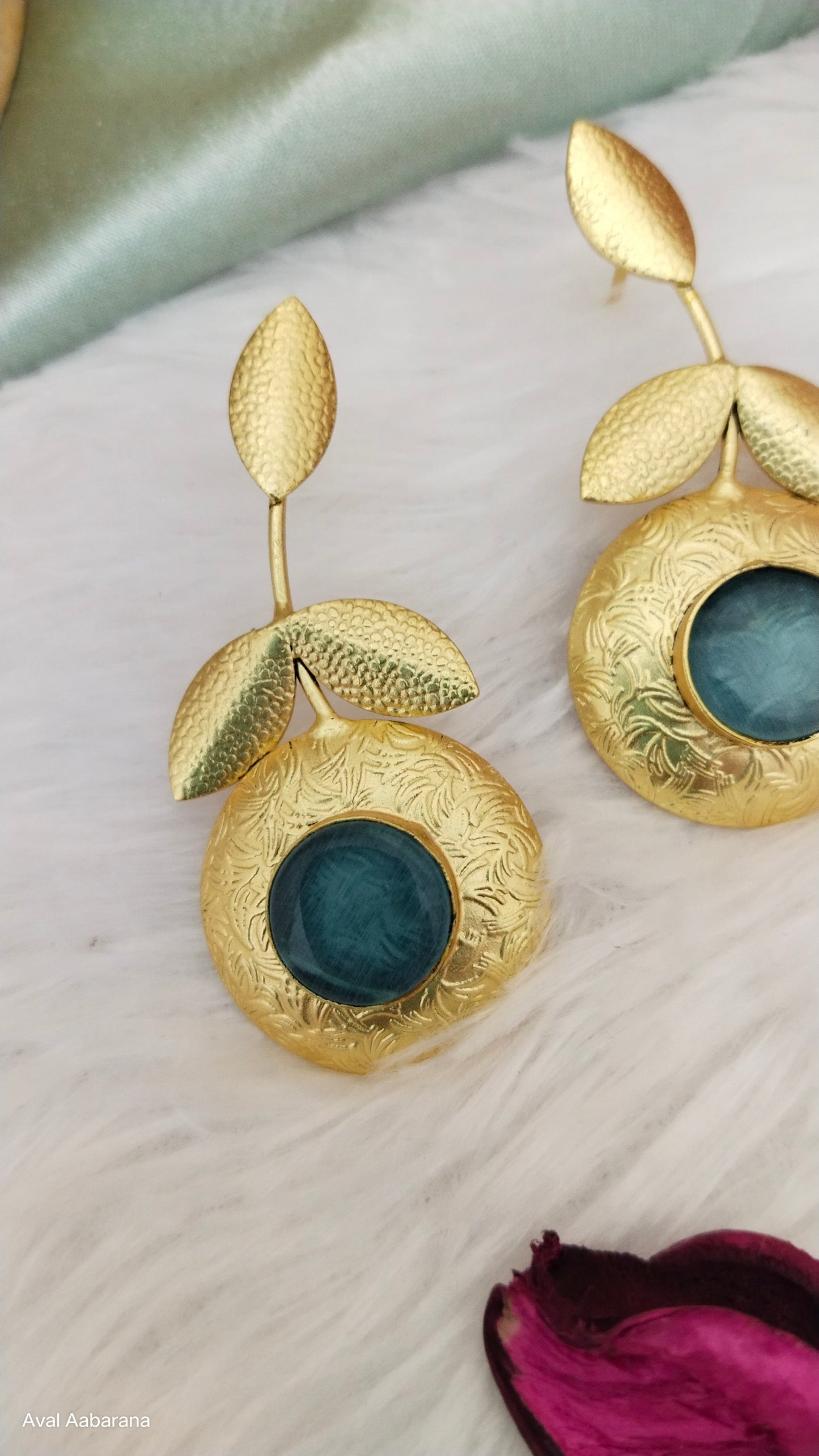 Statement orange & sky blue mona lisa stone earring