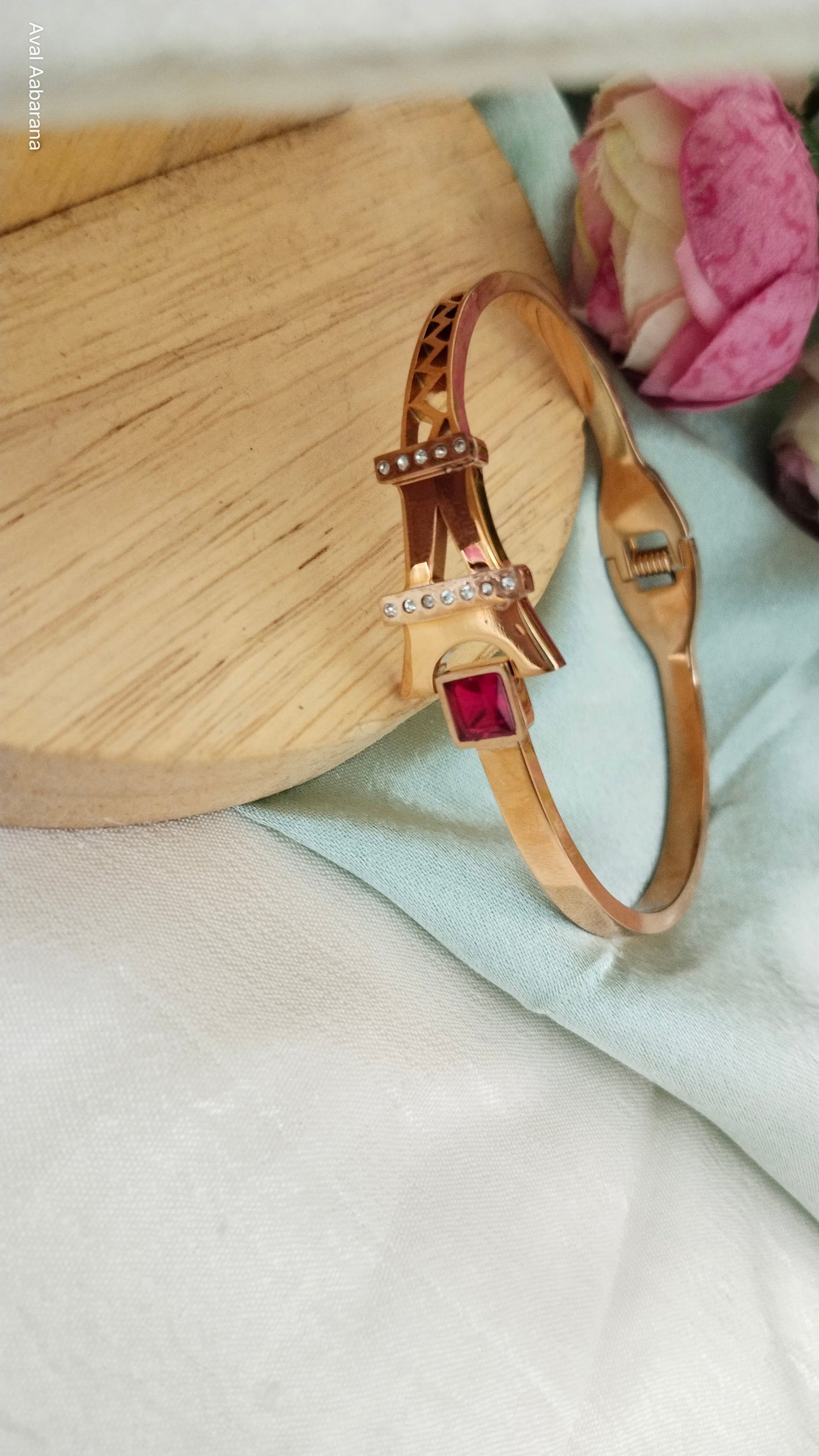 Anti tarnish Stainless steel openable Bracelet / kada