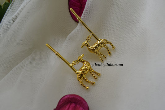 ABE0004 Beautiful Golden Deer earring
