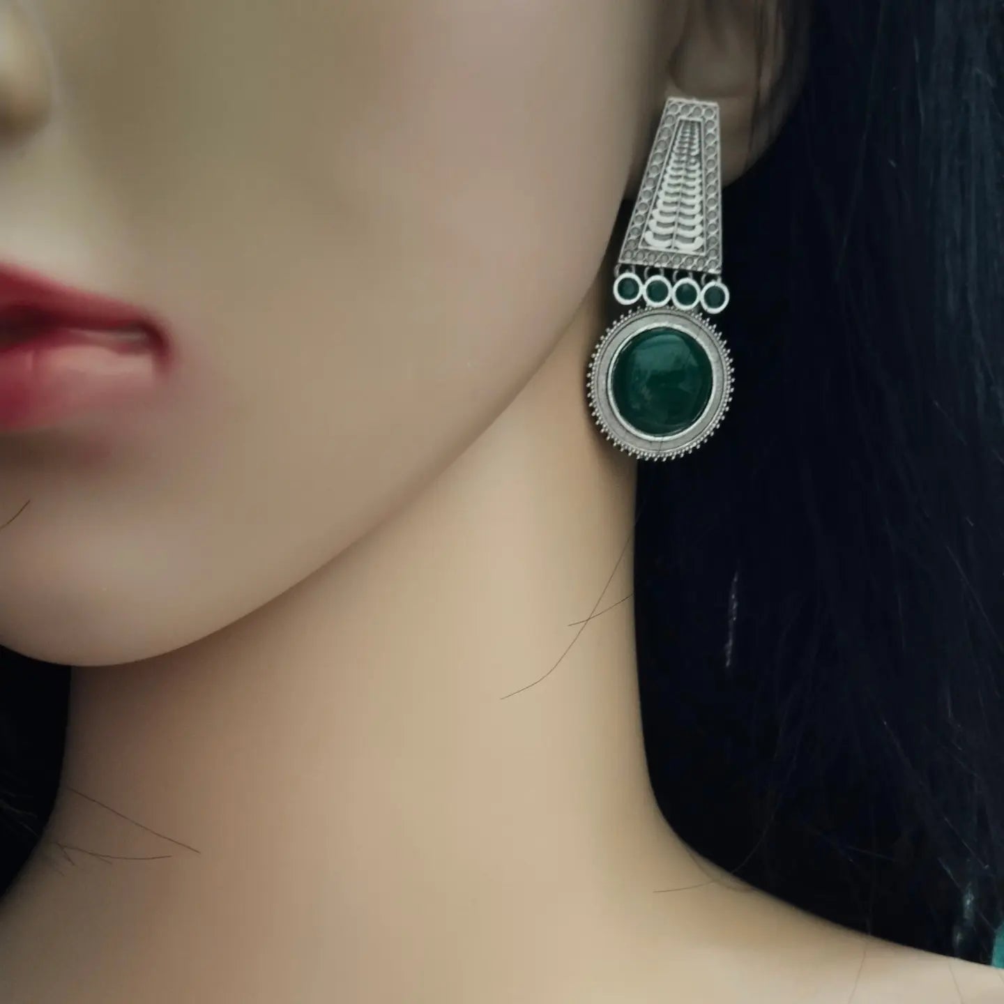 Beautiful silver replica green Monalisa stone earring