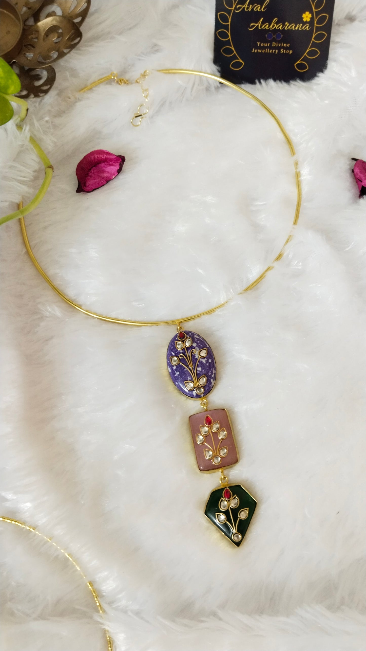 Multicolor monalisa stone with stone setted hasli choker