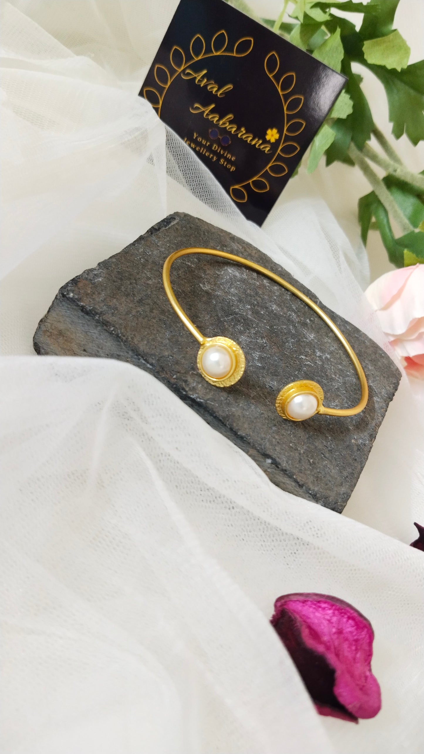 Elegant pearl Bracelet/ kada/Bangles