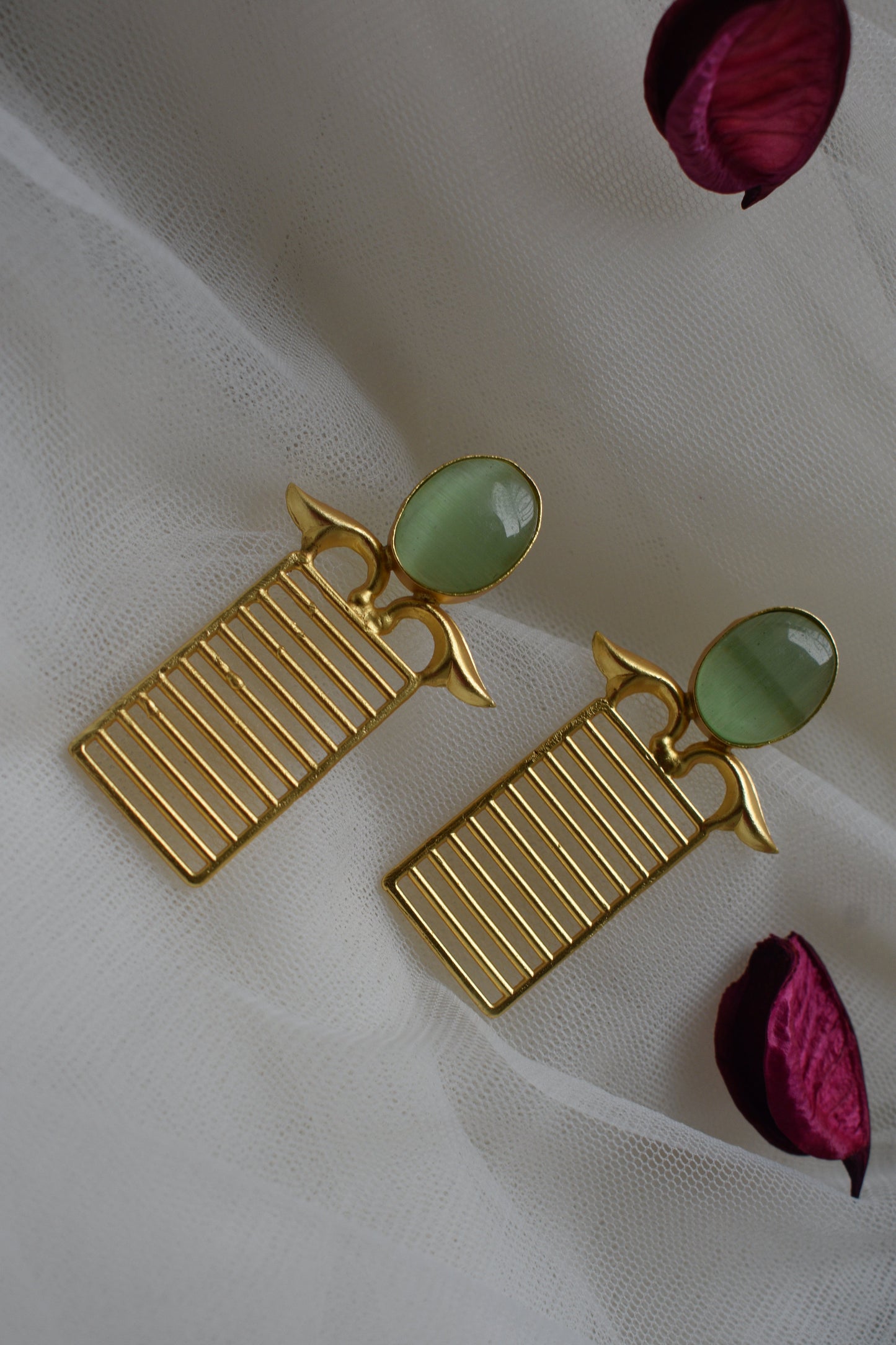 ABE0008 Statement Monalisa stone earring Red & mint green