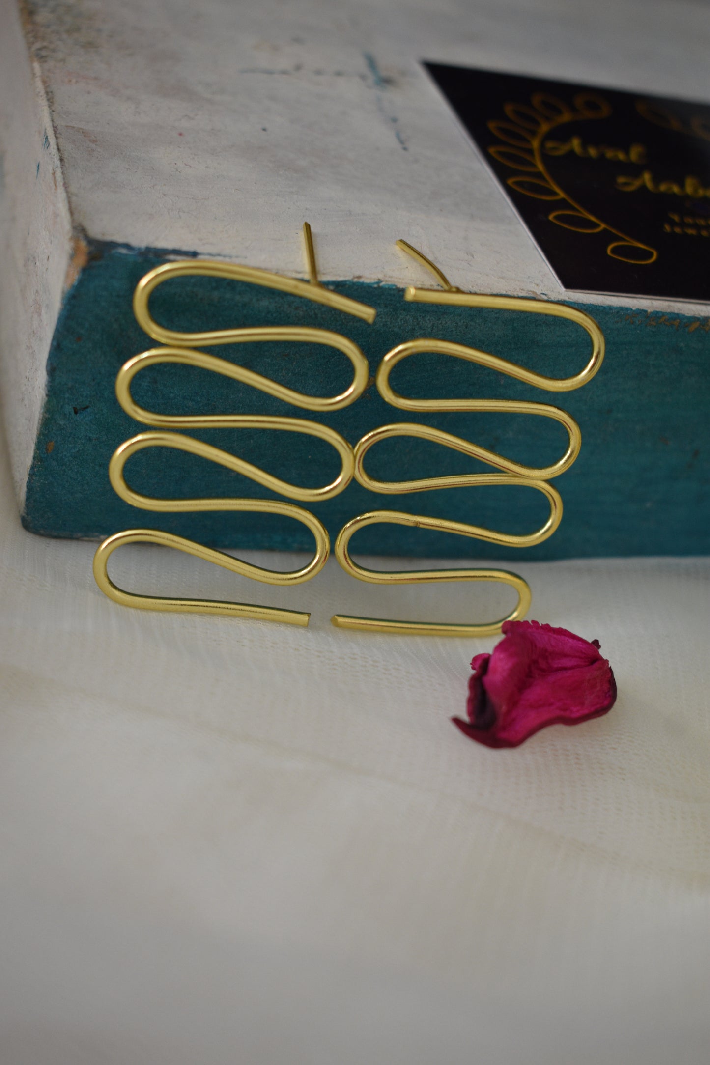 combo-Brass statement choker with Baroque Pearl,earring, Hand cuff & a Finger Ring