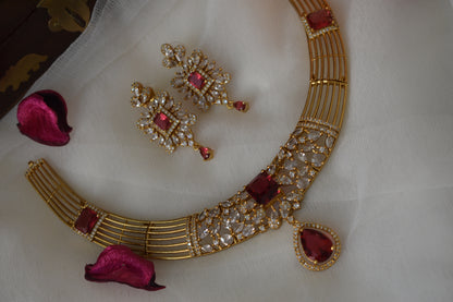 Diamond loolalike red and b lue Necklace sets