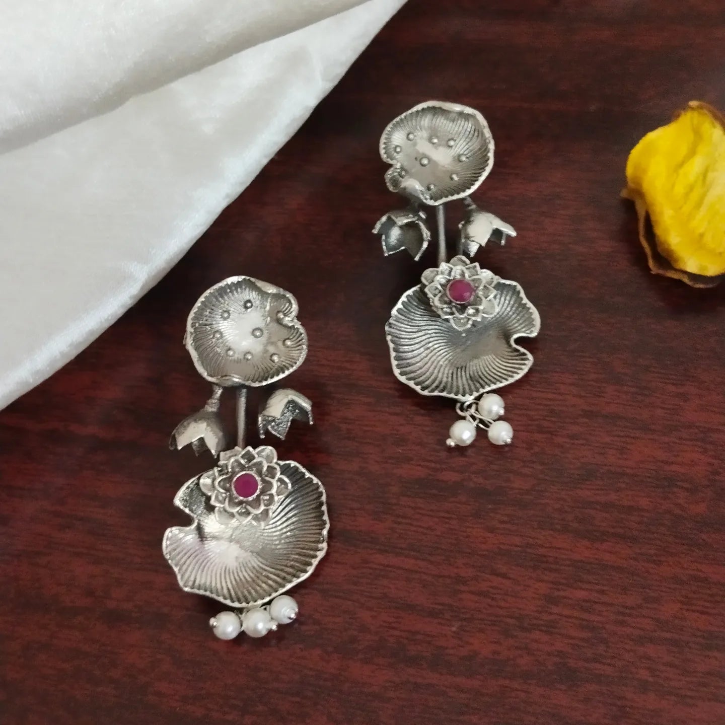 Unique shaped statement earring