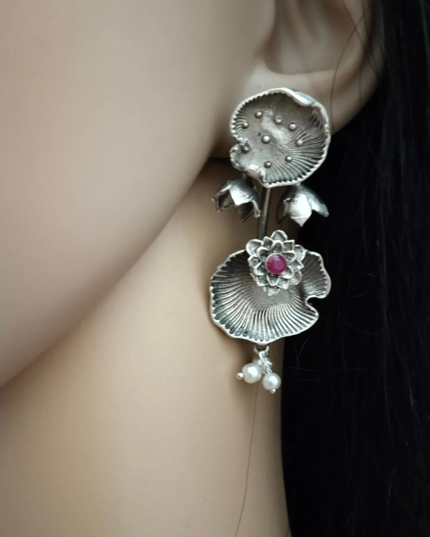 Unique shaped statement earring