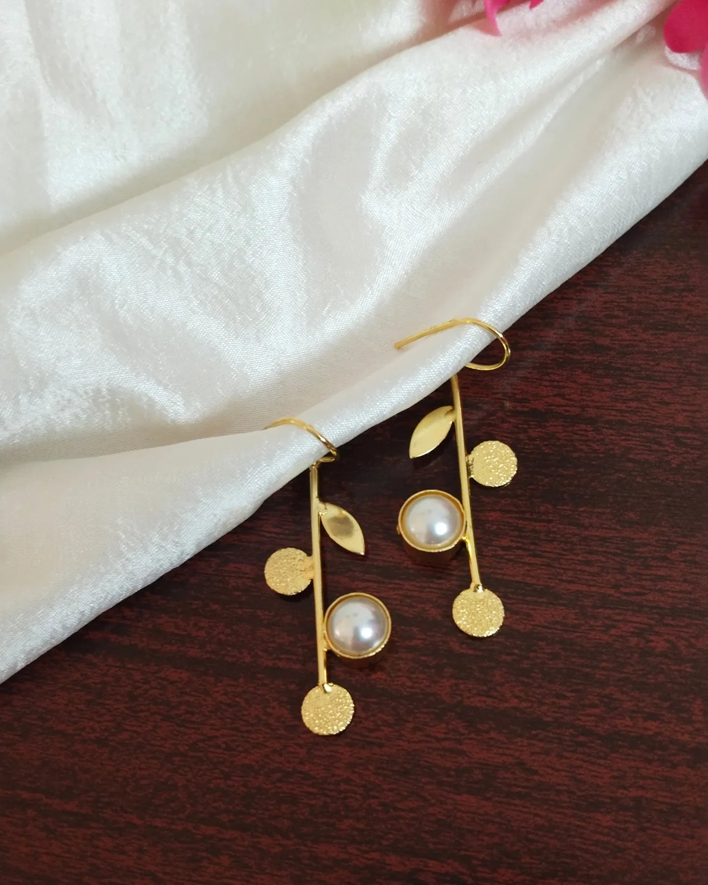 Brass leaf western earring with pearl adorned