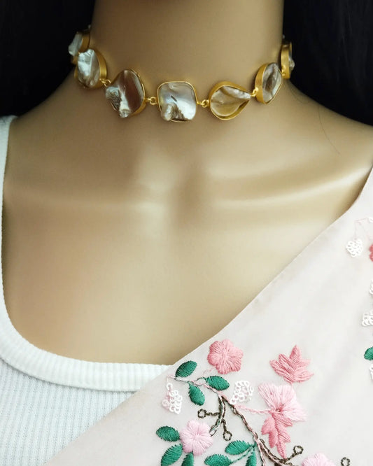 Mother of pearl choker necklace set