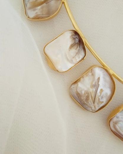 ABP0001 Mother of pearl Hasli Choker set
