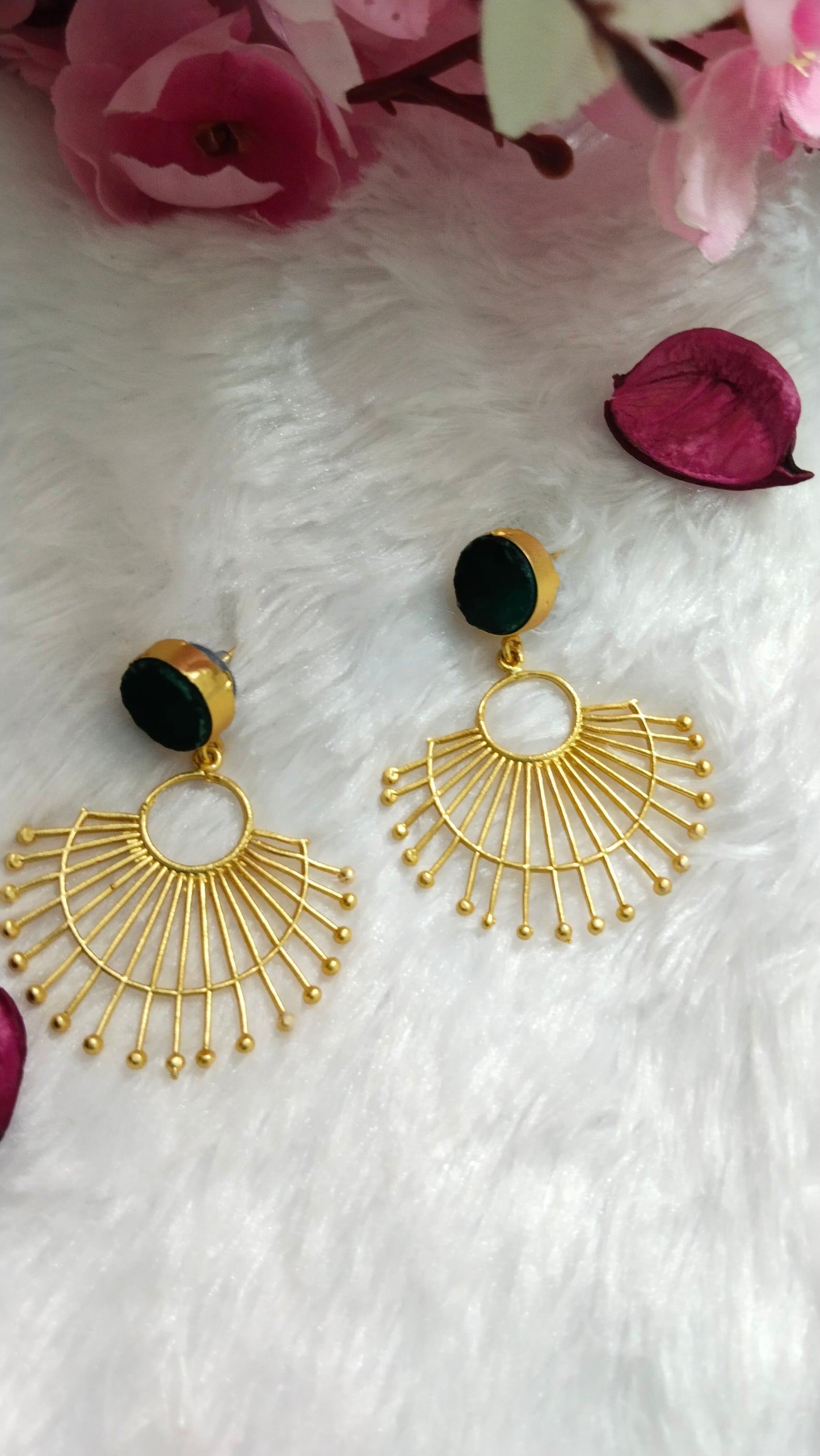 Green Druzy stone Sun ray earrings ABE20