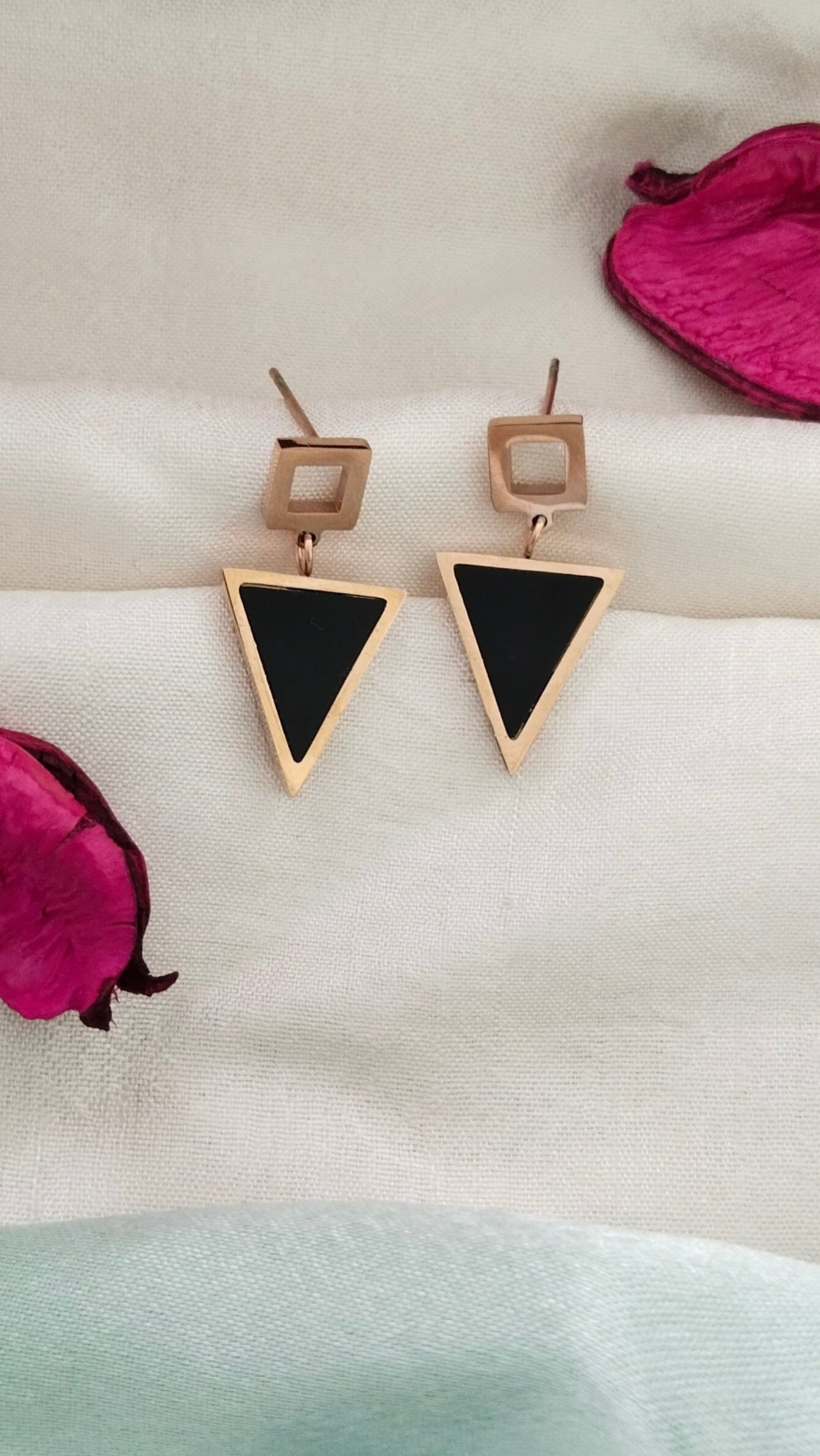 Anti tarnish stainless steel triangle back western earring, aval aabarana ,best fashion jewellery brand, brass earrings