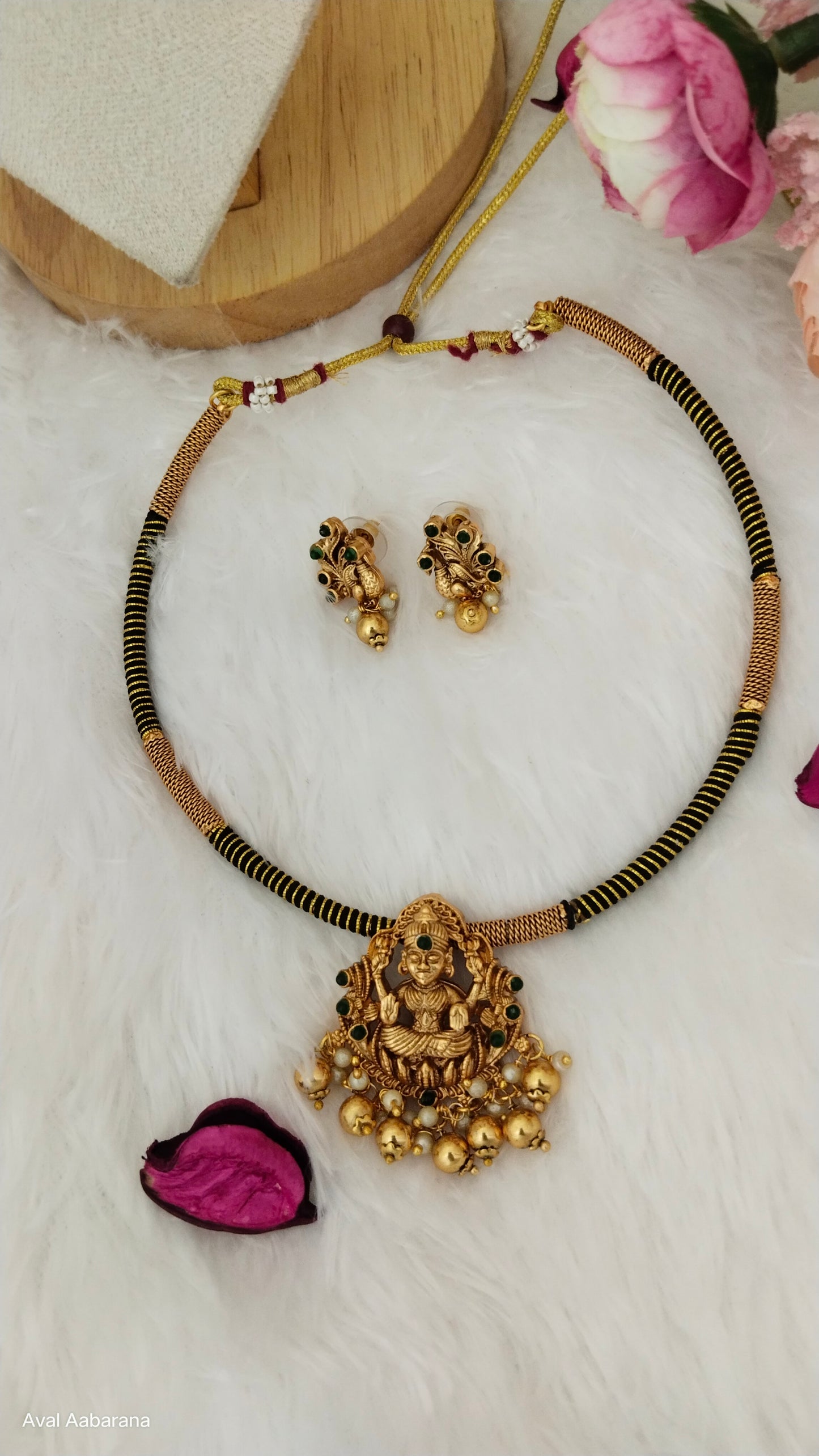 Traditional Lakshmi pendant hasli choker