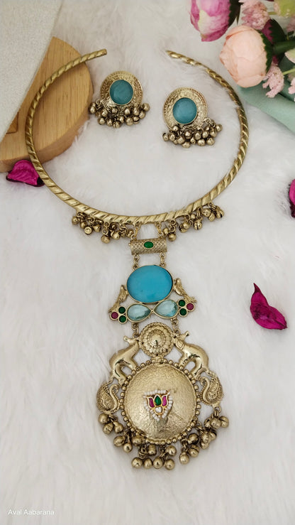 Grand husli  choker with antique designs & monalisa stone