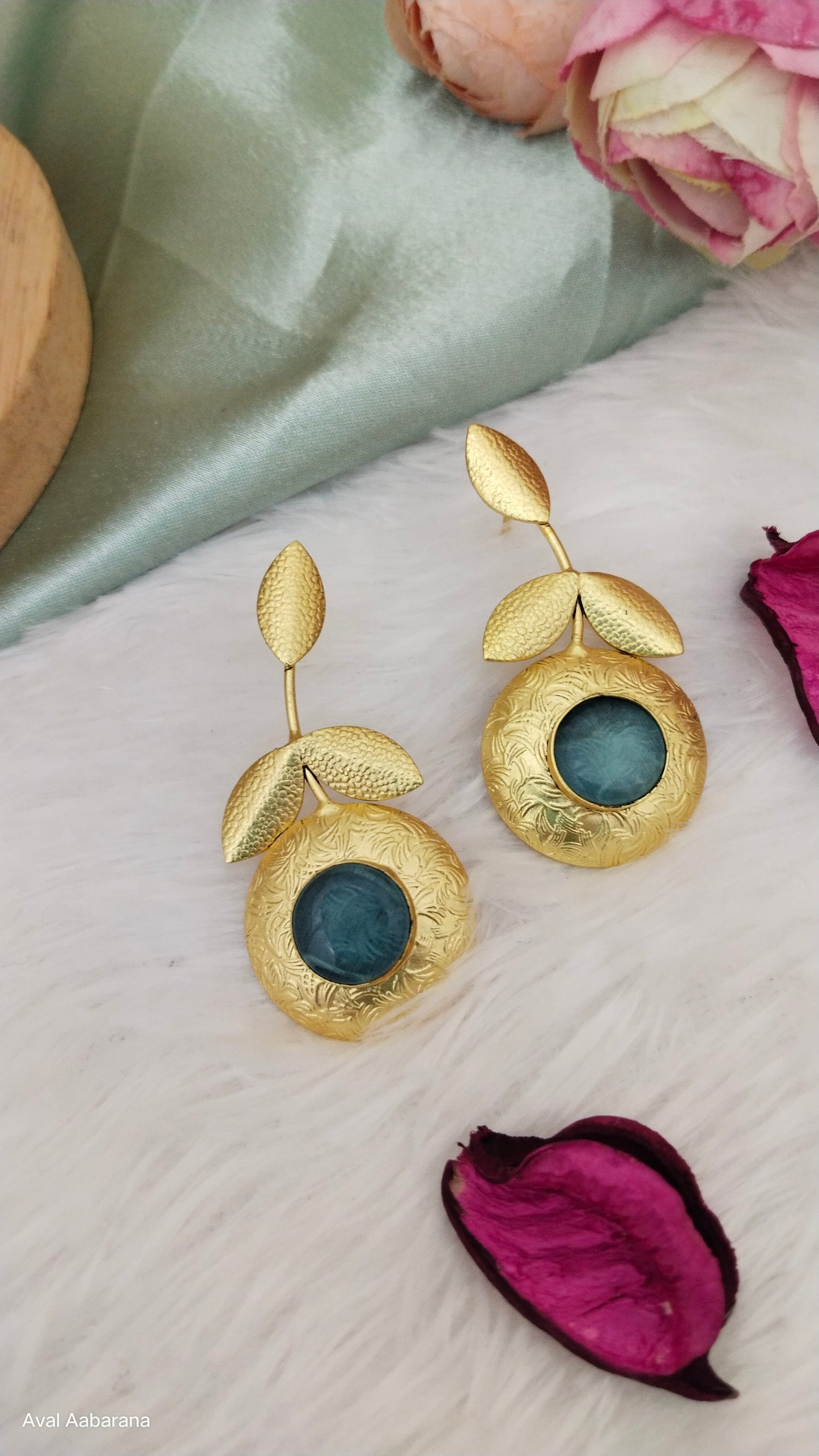 Statement orange & sky blue mona lisa stone earring