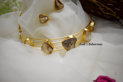 ABC0001 Beautiful Mother of pearl Choker set