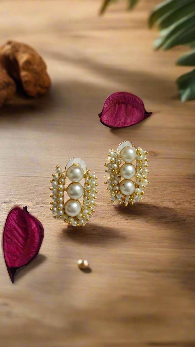 Pearl adorned Brass earring ABE17