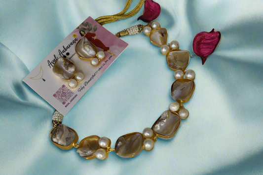 Brass Mother of pearl unique necklace set