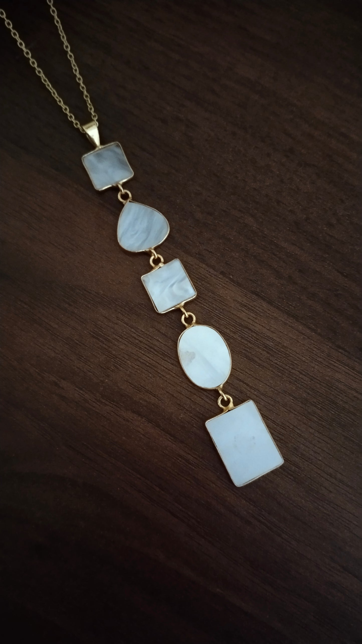 Mother of pearl indo western long pendant chain with earring