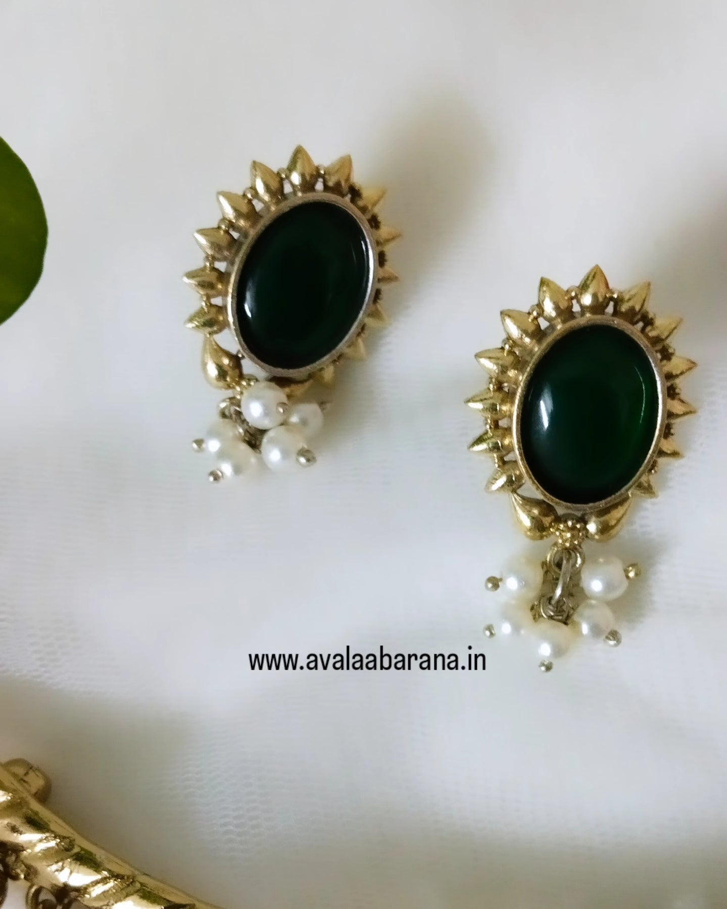 Grand Hasli made with pakshi stone, monalisa stone & Brass