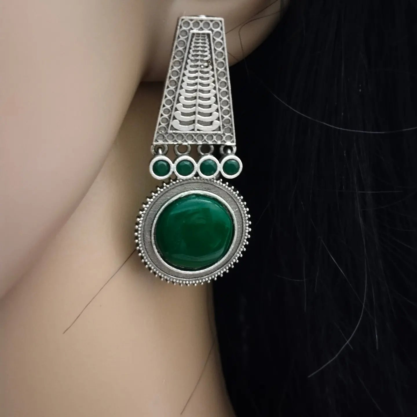 Beautiful silver replica green Monalisa stone earring