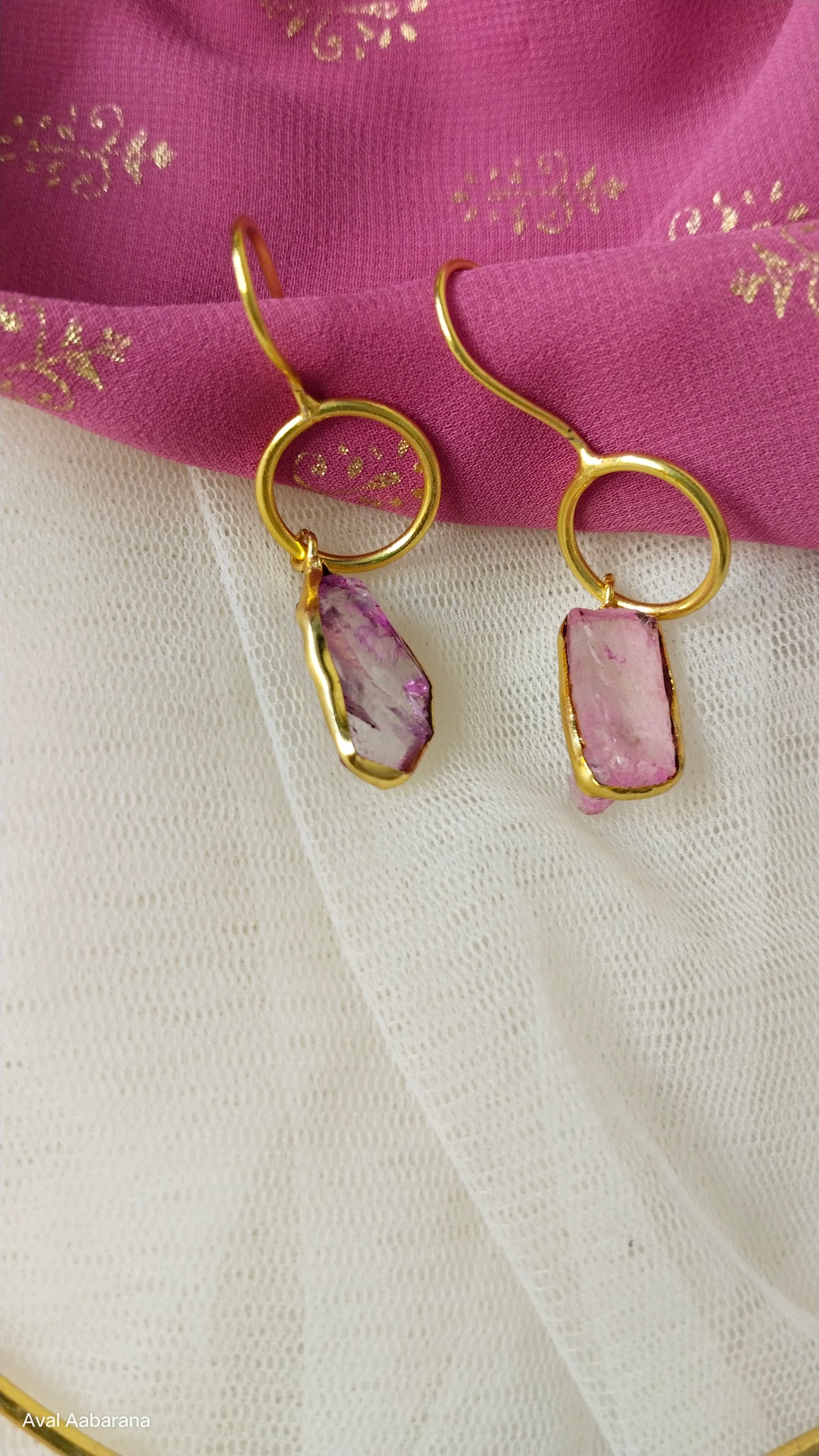 BR1090 - Exclusive Raw stone Husli choker with pretty Earring in sky blue, purple & ice blue colors