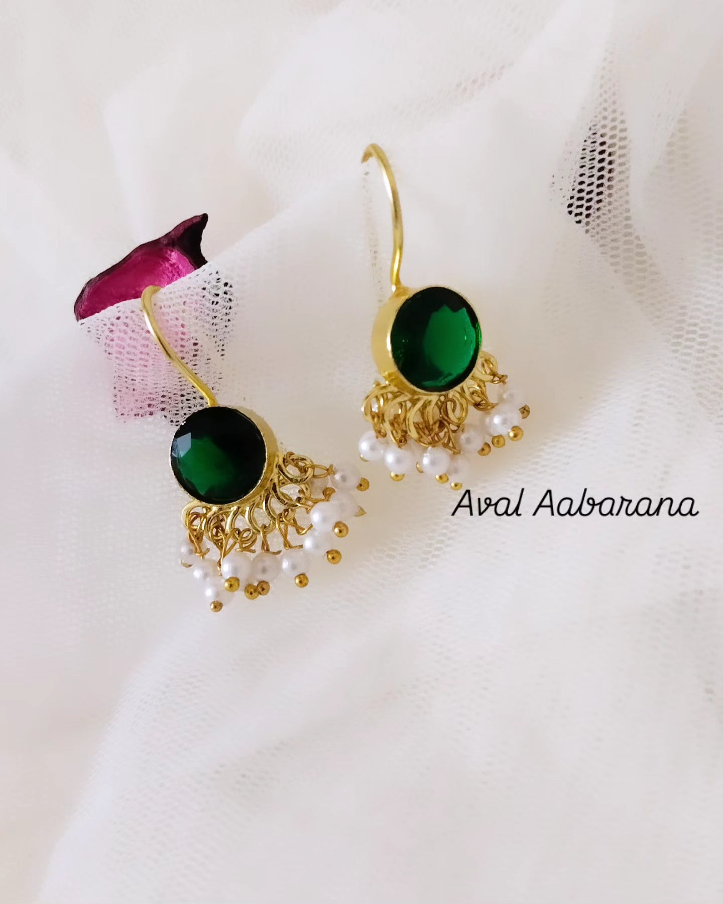 Pretty drop crystal stone earrings