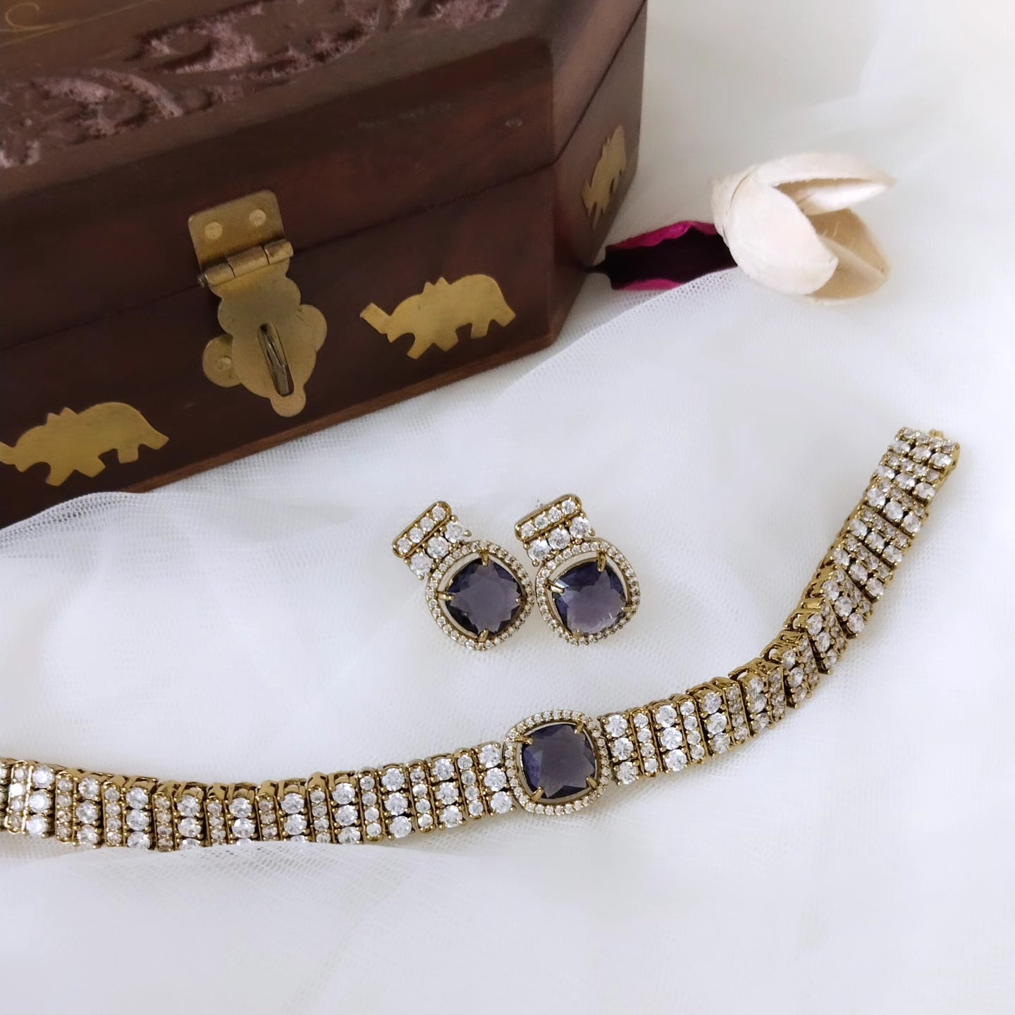 Diamond look alike choker