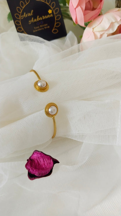 Elegant pearl Bracelet/ kada/Bangles