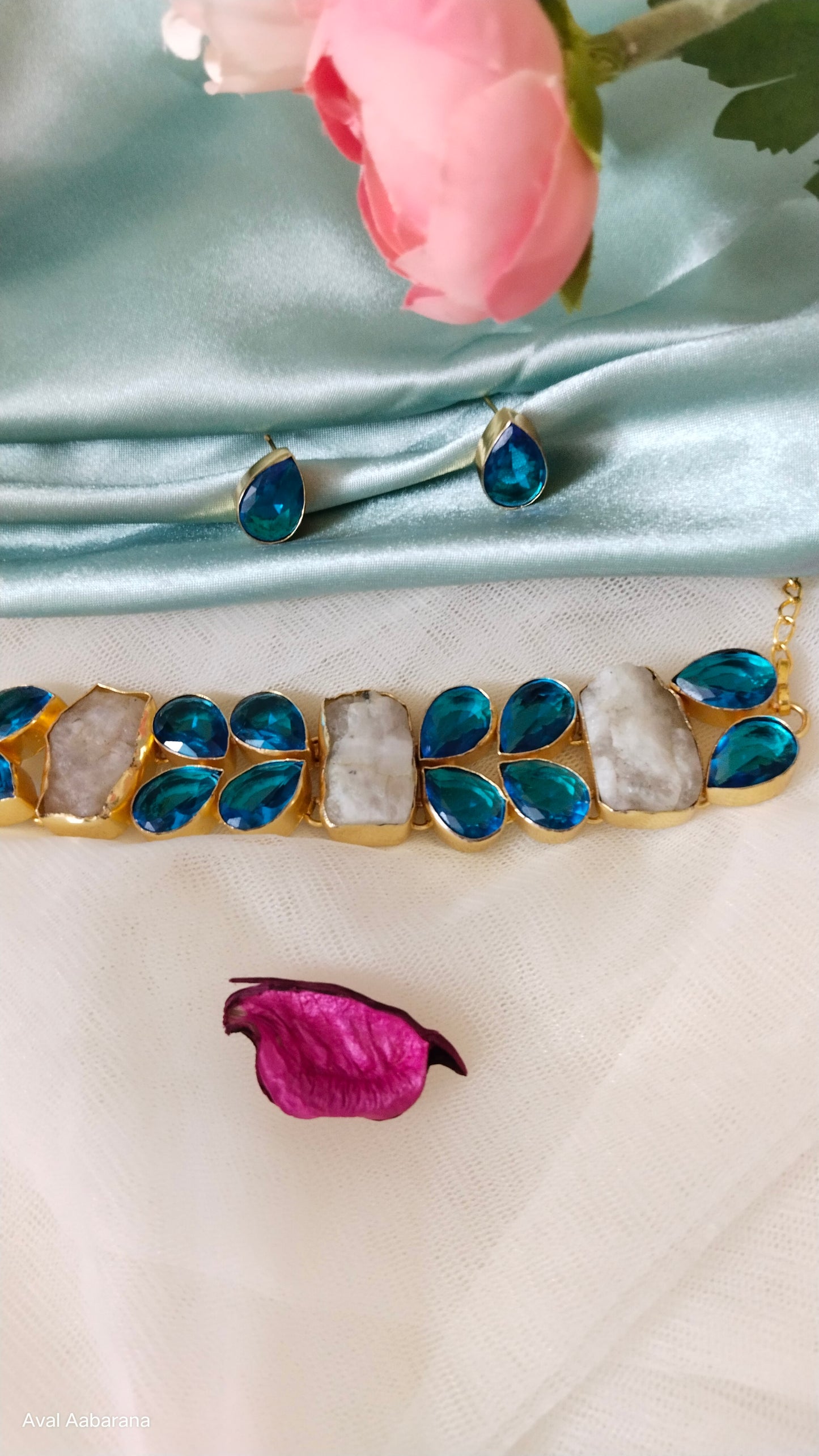 Raw stone choker necklace with earring set in 3 shades