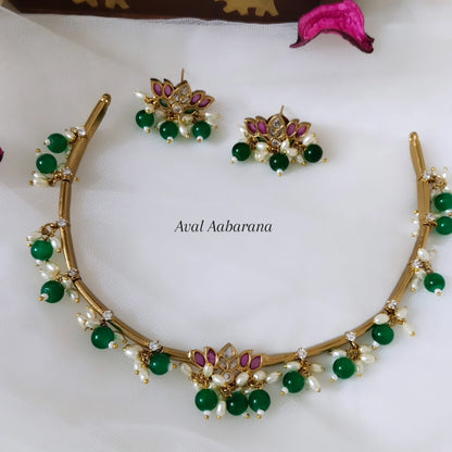 Beautiful gold lookalike lotus husli choker