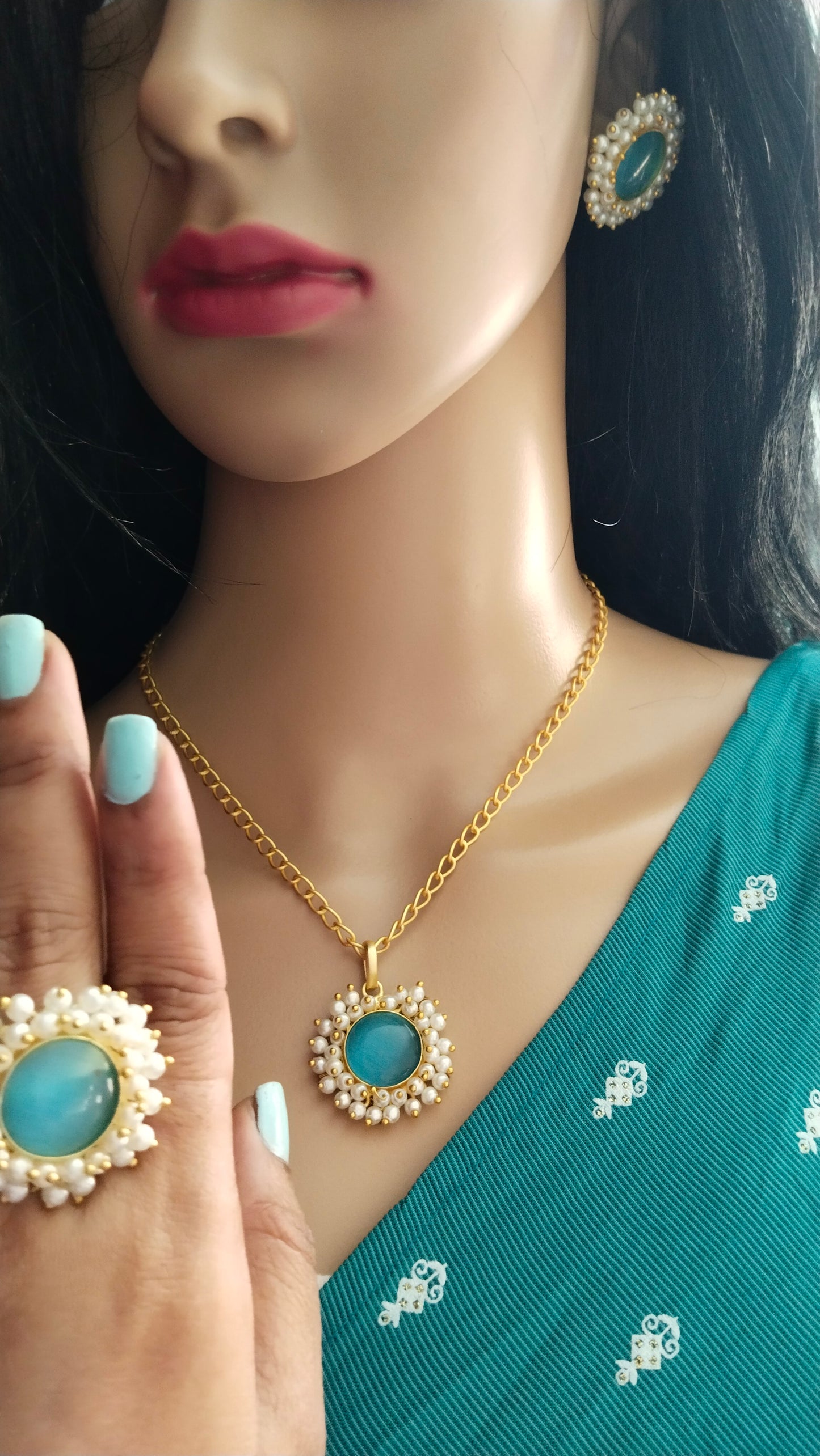 Monalisa stone, adorned with pearl pendant chain combo of chain, earring & a Finger Ring