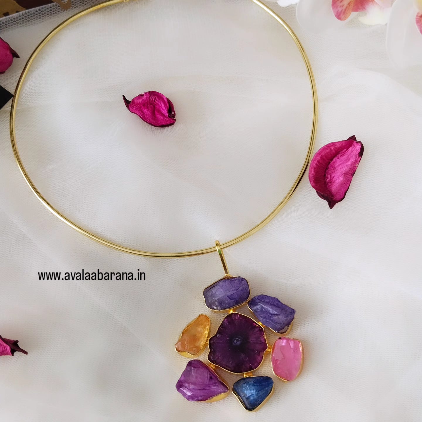 Multicolour  Raw stone Elegant Husli choker