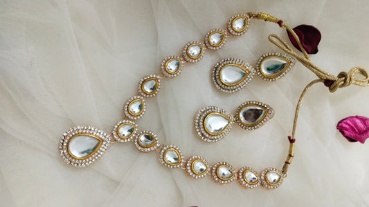 Polki necklace set for women at affordable price, Aval Aabarana 